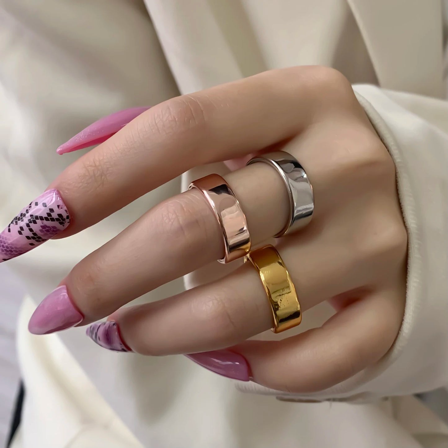 OURA™ Therapy Ring (SİYAH)